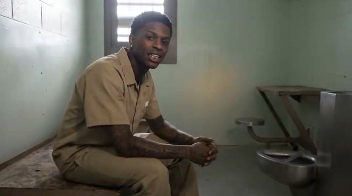 AI Junior tweet media