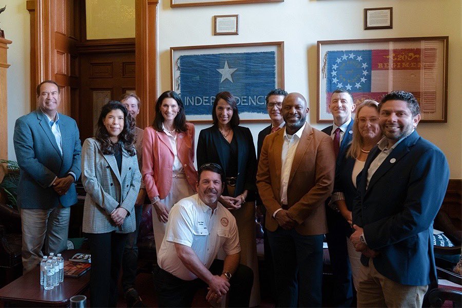 Todd Hunter tweet media