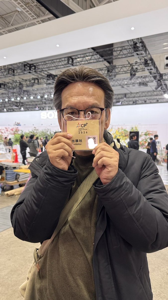 take_off32's tweet photo. パシフィコ横浜で開催中のカメラの祭典CP+2026に来てまーす。

今回は2年ぶり参加です。
先ずは、光の魔術師イルコ先生とデザイナー兼カメラマンの陽気なカルロスと決起集会

#CPプラス2026 https://t.co/1liLkE5EY2