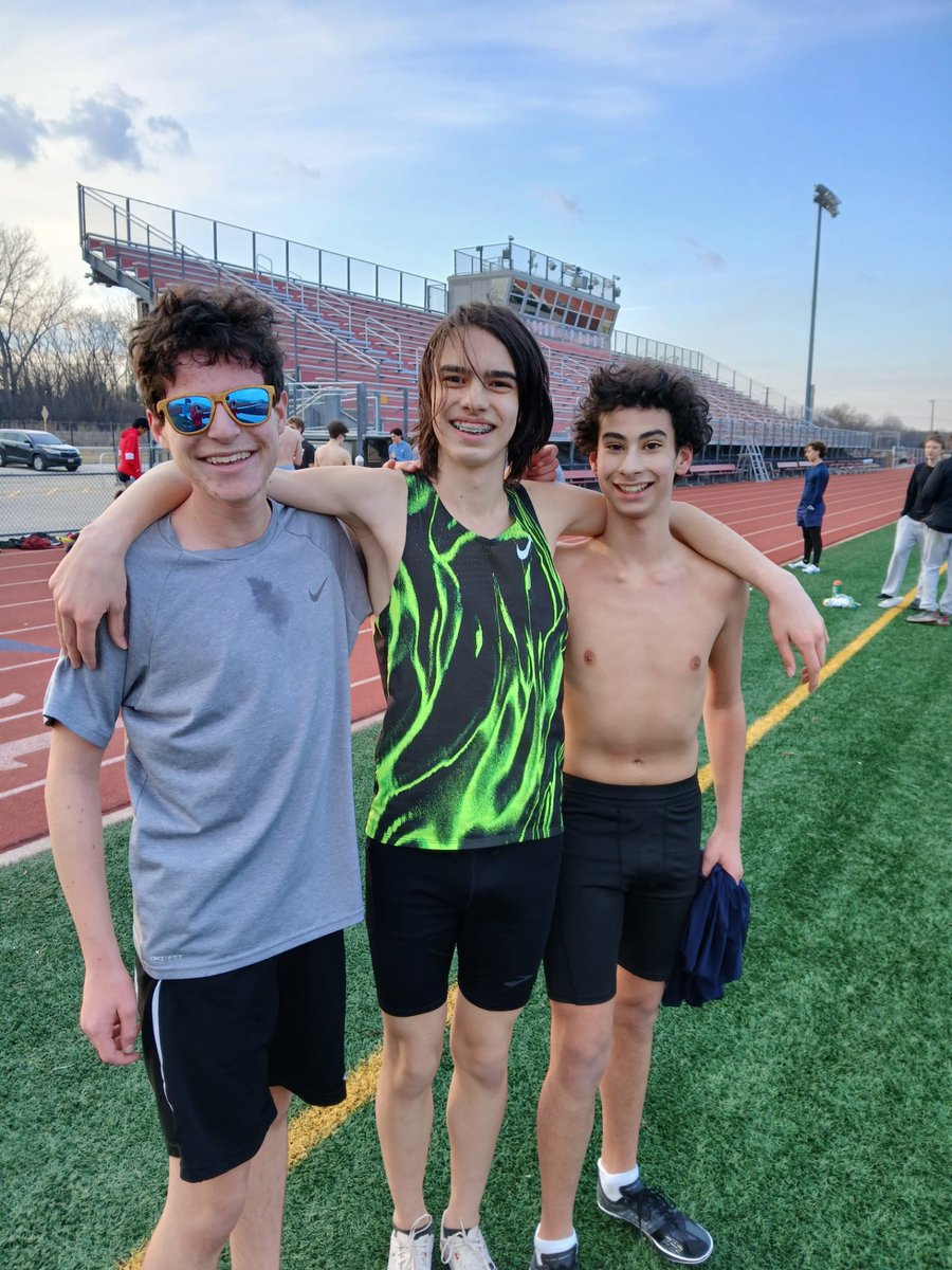 Deerfield Distance Crew tweet media