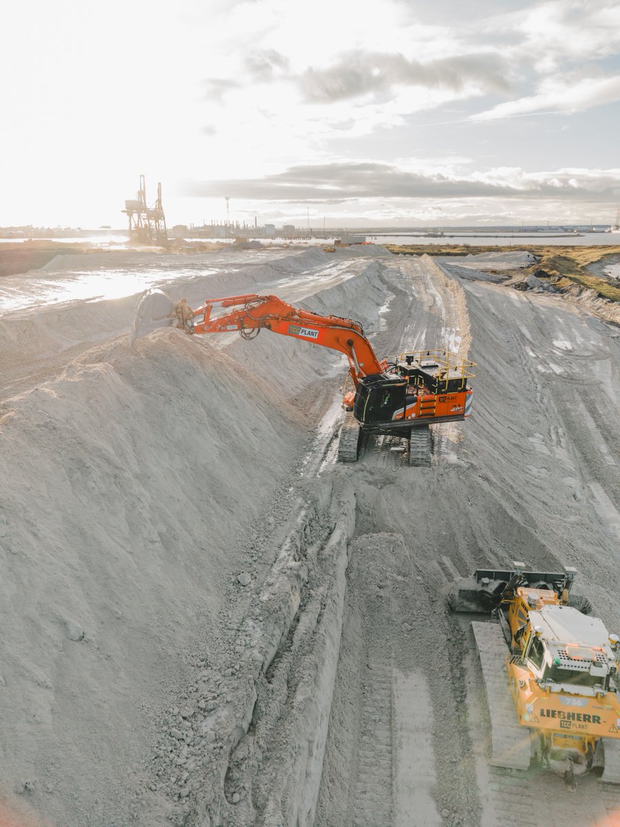tccplantltd's tweet photo. On this job, our team is shifting a stockpile of polyhalite with our Hitachi 490 excavator and Liebherr 736 dozers to make way for a haul road.

Get in touch with our team for operated or self-drive plant hire.

#TCCPlant #Earthworks #BulkEarthworks #PlantHire https://t.co/Ut6NqJ0opS