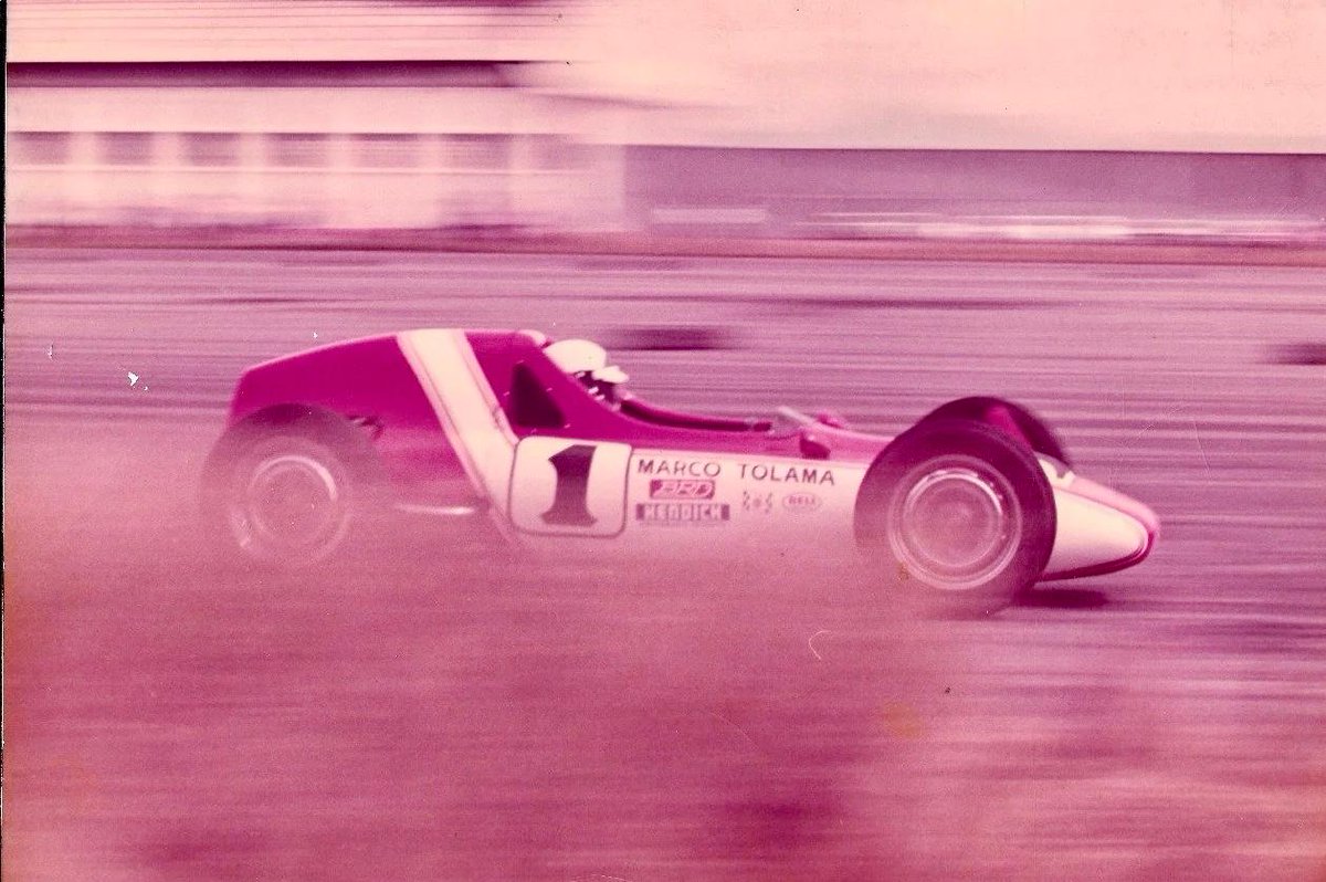 Así se veía el auto del Charro Volador  Enooooooorme. Hasta siempre maestro.  Marco Tolama