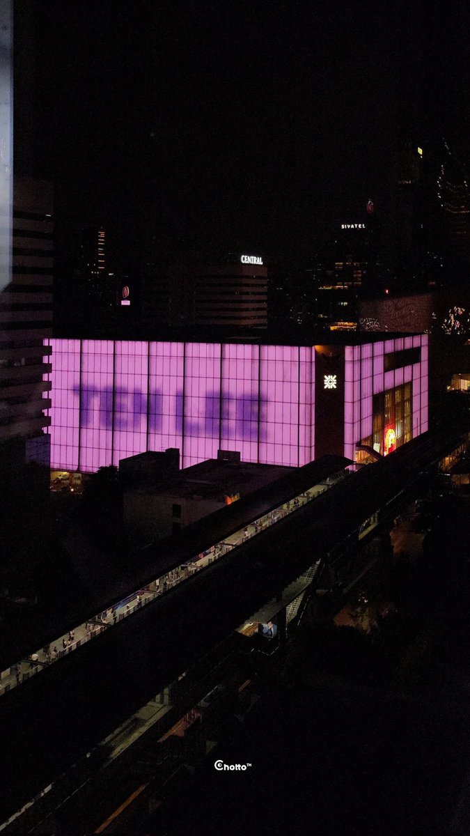 ปีที่แล้วว                       vs                                ปีนี้

💜💜💜💜💜💜💜💜💜
 #HAPPYTENDAY