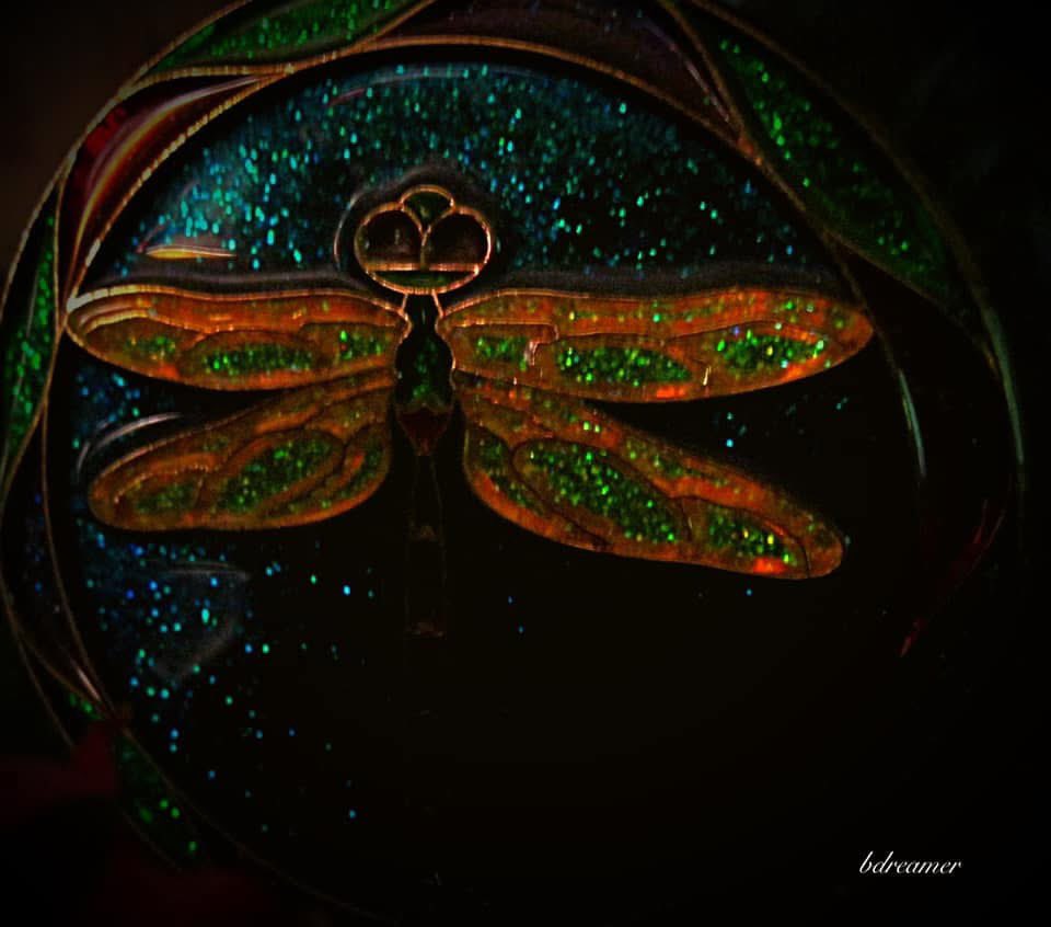 Bdreamer7's tweet photo. “People are like stained-glass windows.
They sparkle and shine when the sun is out,
but when the darkness sets in,
their true beauty is revealed
only if there is a light from within.”
~Elizabeth Kubler-Ross https://t.co/5XdJ5RMtoK