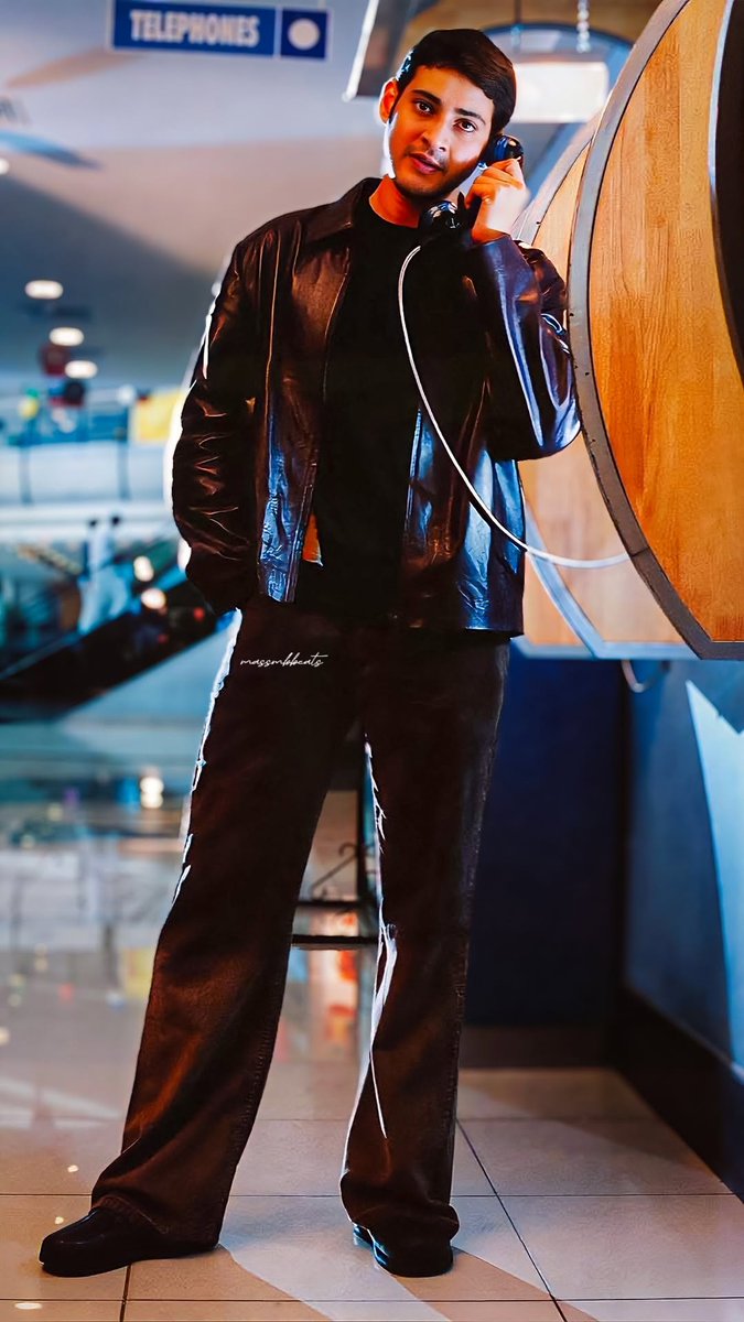 రేపు సాయంత్రం ఫస్ట్ షో 6.30 
ఏలూరు సాయి బాలాజీ థియేటర్ లో 
సినిమా చూస్తున్నాను, నాతో పాటు 
సినిమా చూడాలని ఉందా, రండి 
సరదాగా చూద్దాం 👍🤝
#Athadu4K 
#Athadu4KReRelease