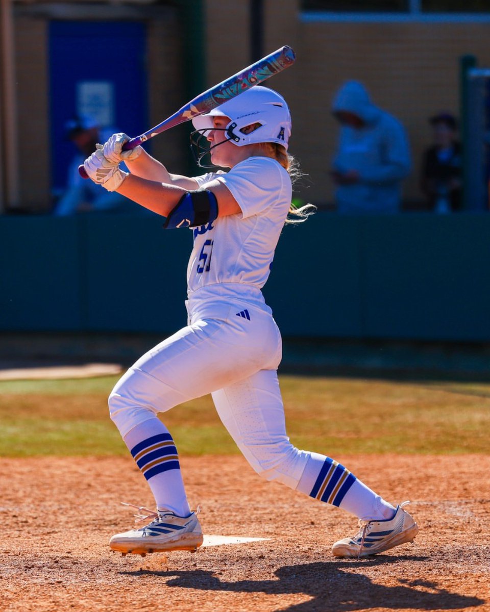 DeMarini Fastpitch tweet media