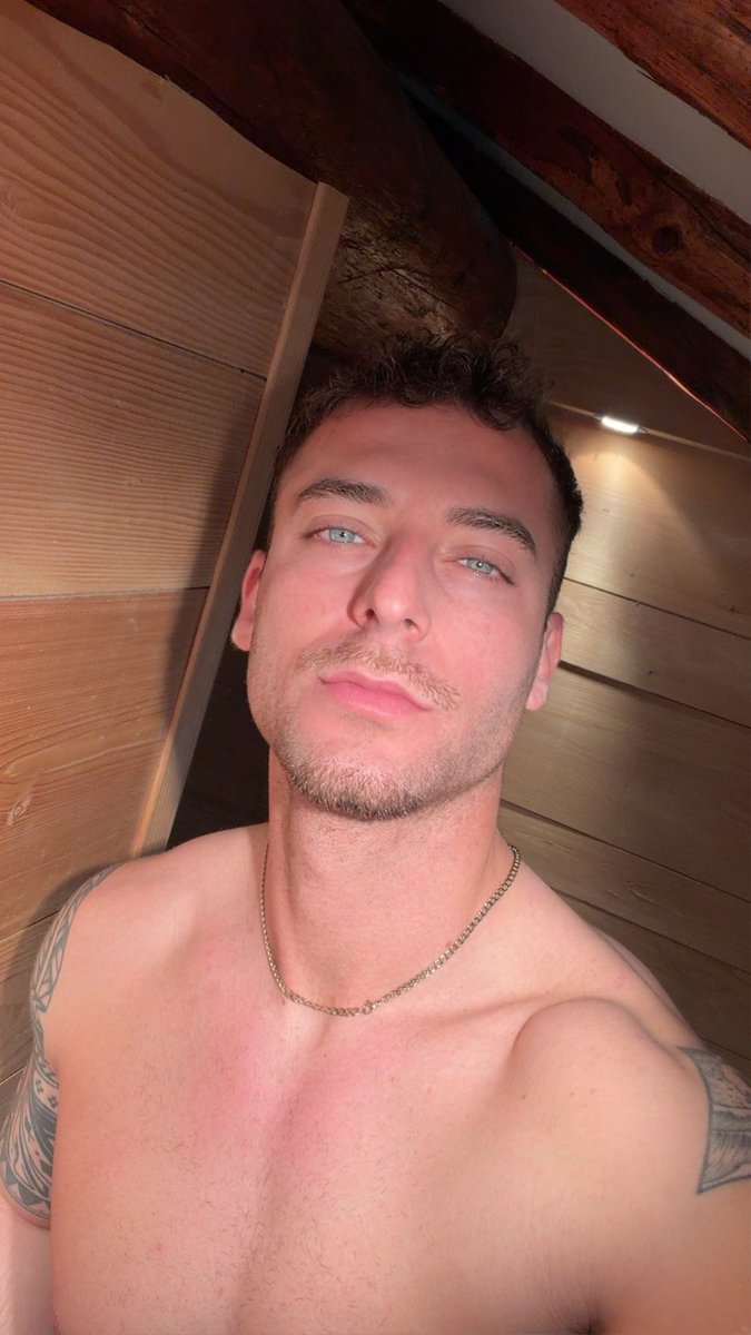 ALEX NUDE BOY tweet media