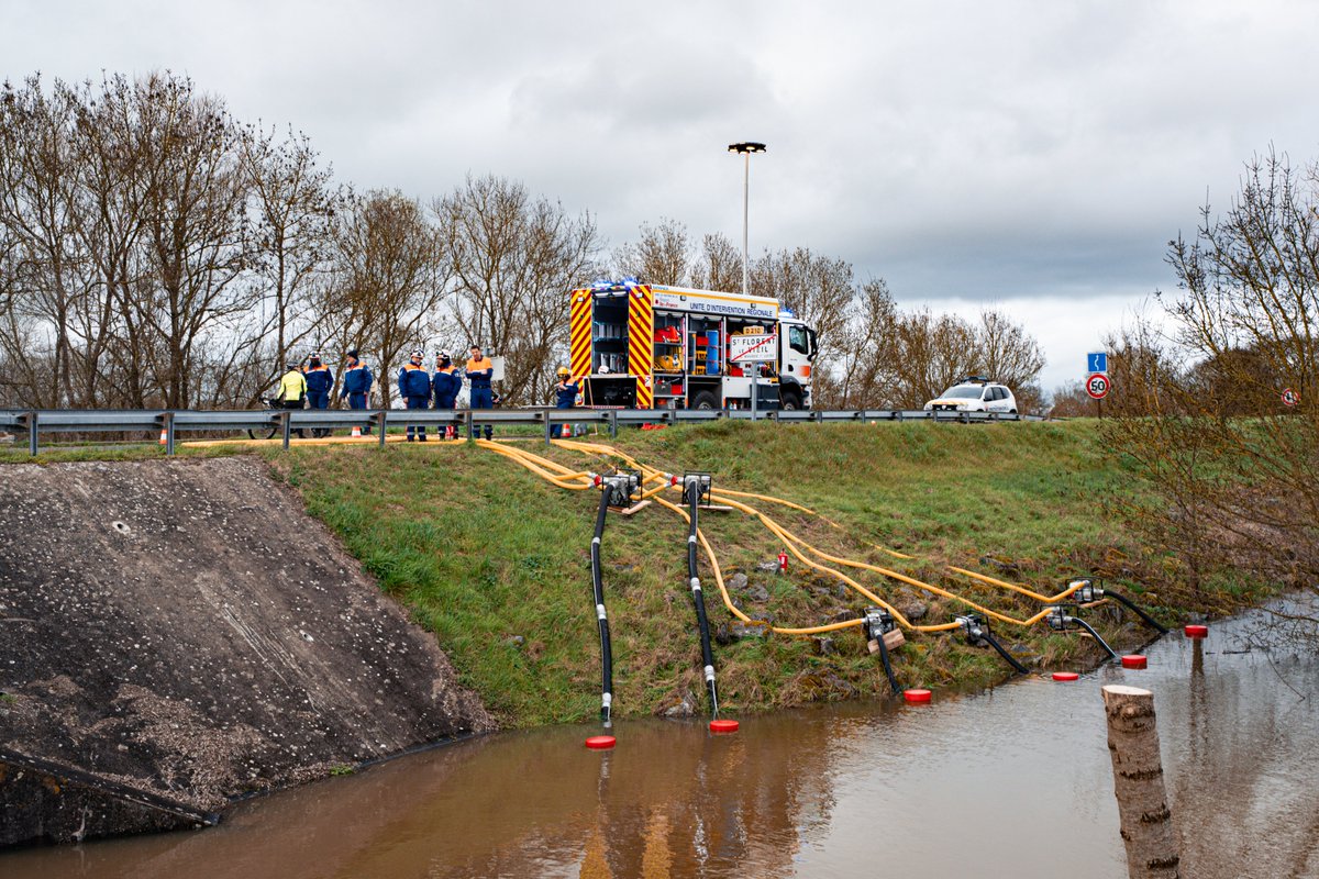 Protection Civile tweet media