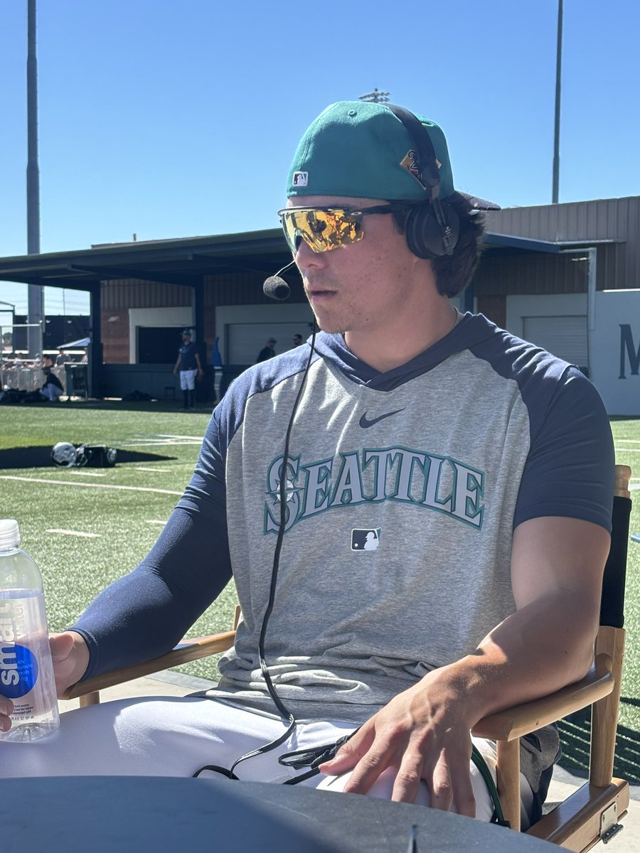 Maura Dooley tweet media