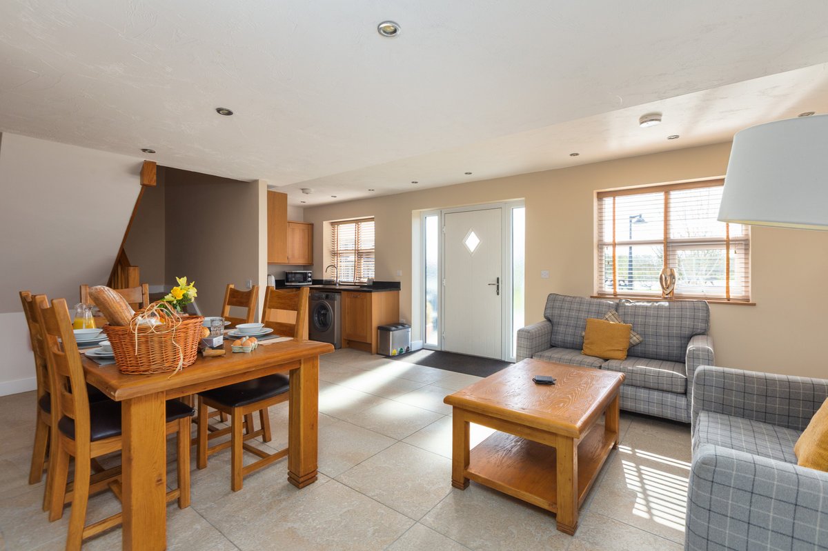 Brickhouse Cottages tweet media