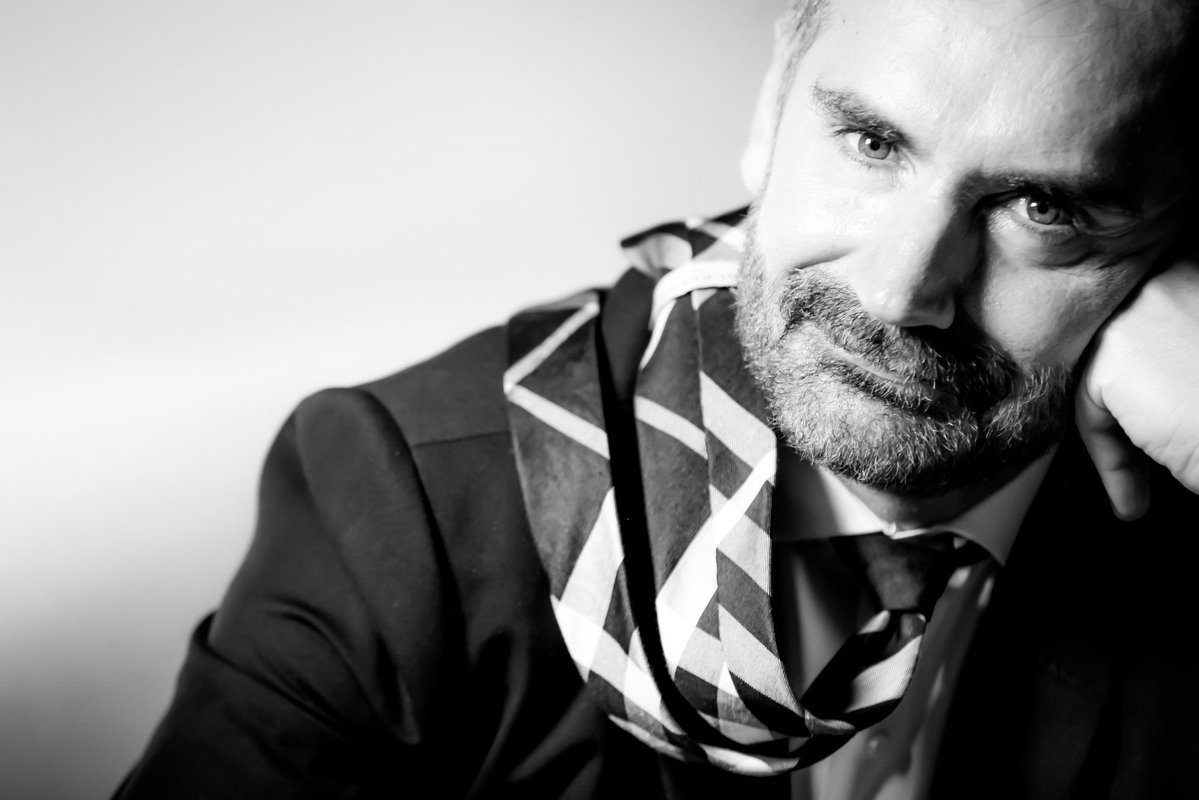 ¡¡SORPRESA!!

Esta noche <a href="/EuprepioPadula/">Euprepio Padula</a> volverá a su casa, la de Sanremo. 

Un invitado súper especial, además de un comunicador nato y una celebridad italiana en nuestro país. 

No te pierdas la vuelta de nuestro “superospite” por 5° año consecutivo.

#Sanremo2026 #Eurolive