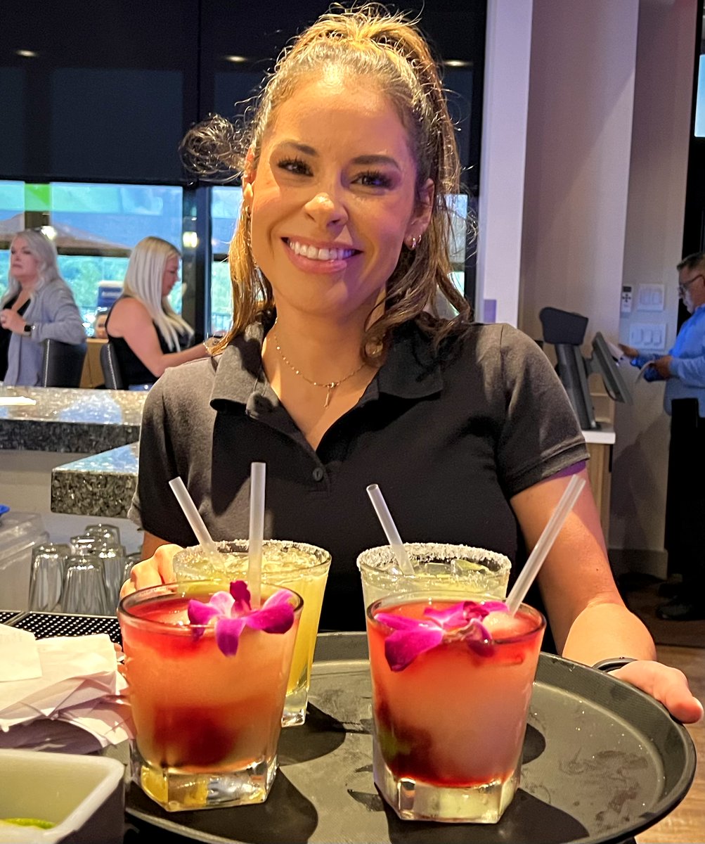 anamiastexmex's tweet image. Happy Hour is a great time for friends. Share this post with your HH gang and enjoy! 😍 🍹

#happyhour #friendtime #texmex #margaritas