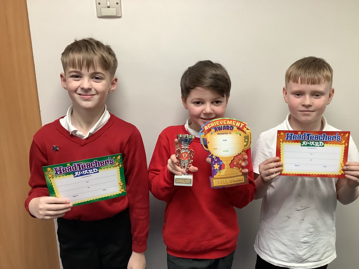 Congratulations to our trophy and certificate winners this week! Well deserved ⭐️