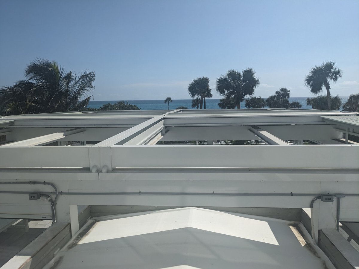Goo_Mania's tweet photo. .@AndazMiami is the 4th Andaz resort we have stayed at. Always great service. The fact that you call this an ocean view and have charged as such is criminal. Immediate complaint was rewarded with a paltry $150 bar credit. Kinda outraged. Will think twice about Andaz resorts now. https://t.co/GUFm6QWfoc