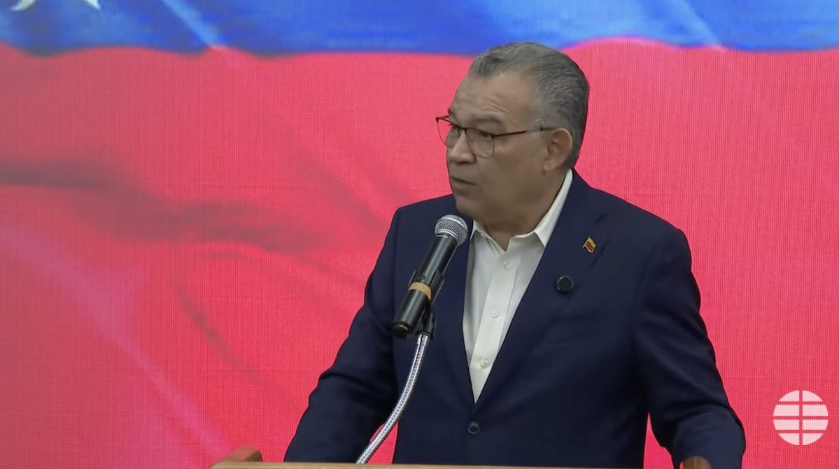 🚨 | Enrique Márquez:

"Entraron a mi casa. Se llevaron todo. Desde las computadoras. Me da vergüenza decir qué más se llevaron. Me acusaron de terrorista".