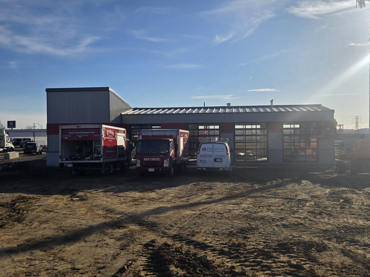 huskerautowash's tweet photo. Progress is a beautiful thing, especially when it means better serving our customers!  #whereareyouchangingyouroil https://t.co/CtKmTlXSSs