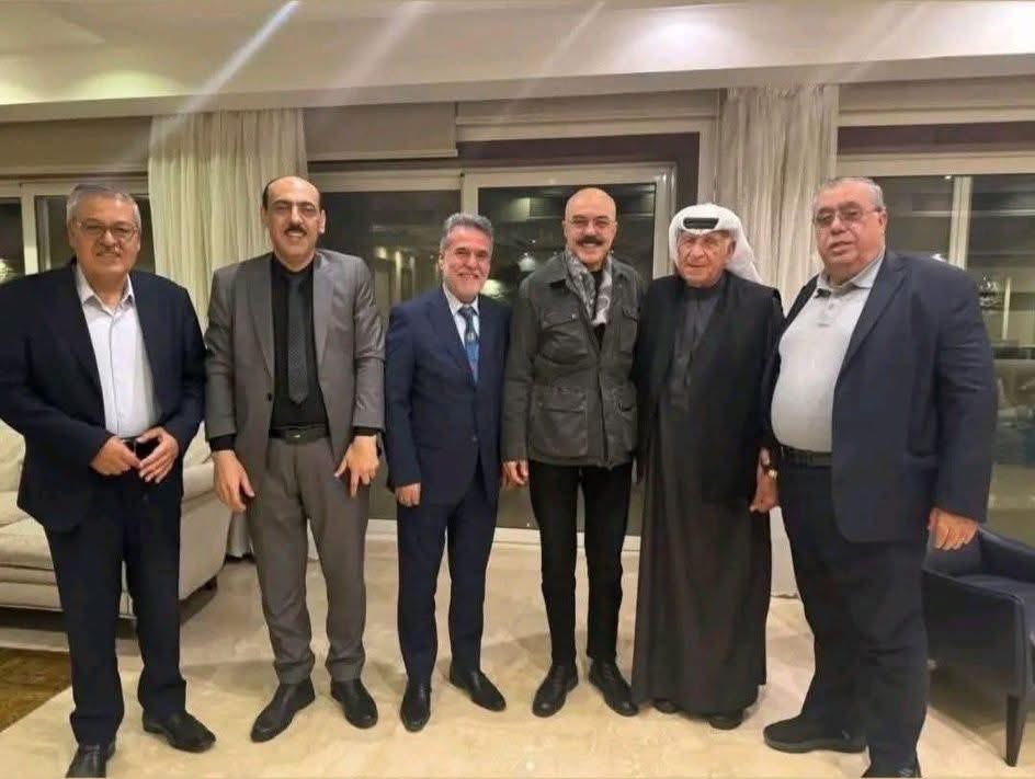 🟩🔻 مصادر فلسطينية تؤكد ان محمد دحلان وسمير المشهراوي قد دعموا ترشيح حسني المغني داخل لجنة ادارة غزة.

هذه الصورة بتاريخ ٢٠-٢-٢٠٢٦ والتي تجمع سمير المشهراوي مع المغني والداعور وغيرهم موخراً توكد ماتم نشره سابقا.