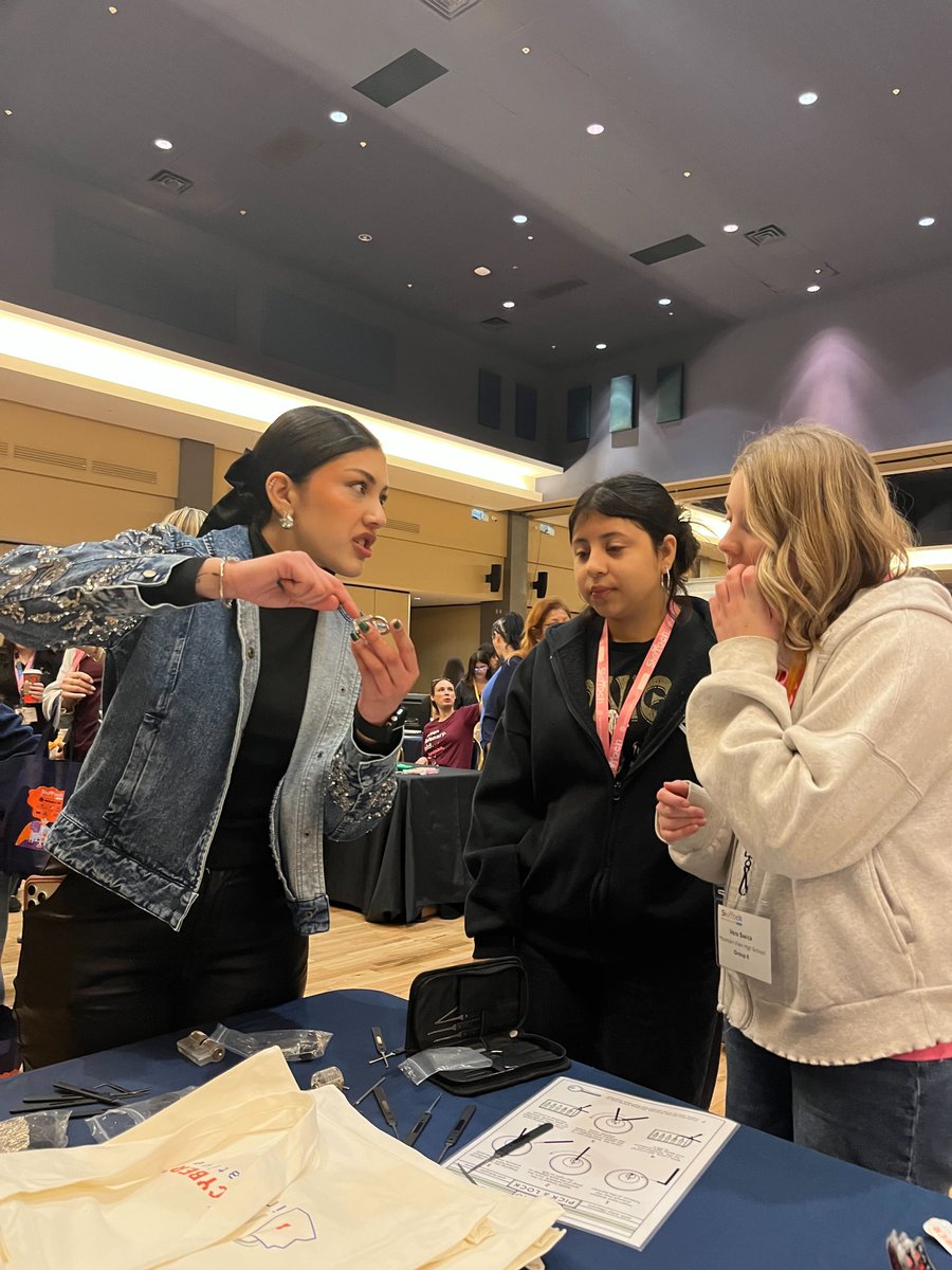 az_cyber's tweet photo. @az_cyber is proud to attend #SheTech, a one-day event for high school girls that features hands-on activities in science, technology, engineering, and math (STEM) designed to spark curiosity and open doors in technology and cybersecurity. https://t.co/sCWqyoTRUO