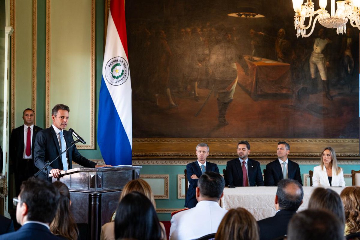 Santiago Peña tweet media