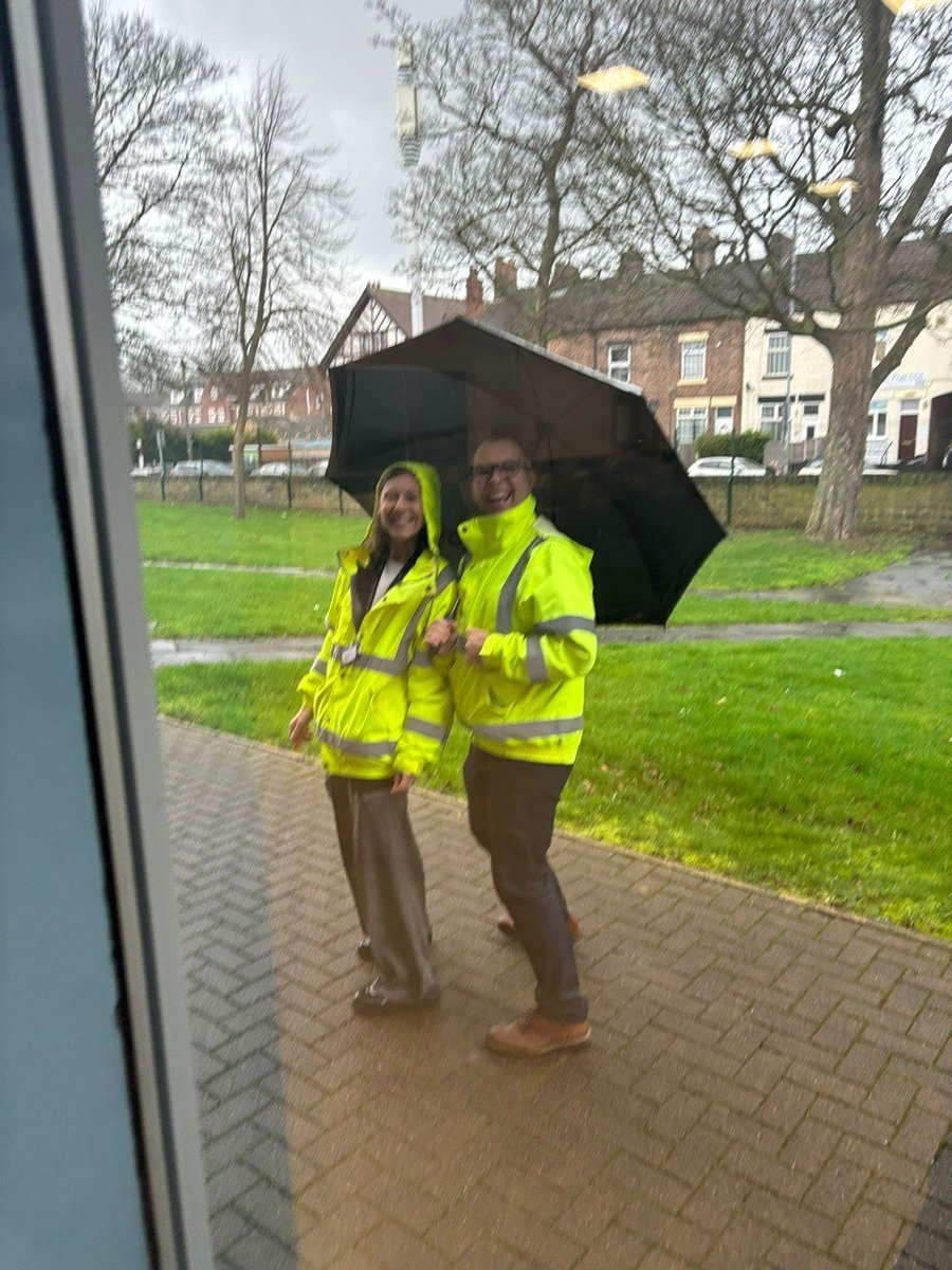 CroftonAcademy's tweet photo. Mr Miller was quick to take a photo and caught Mrs Elliott &amp; Mr Hardcastle in good spirits on their return into school after bus duty today!🌧️ Despite the pouring rain &amp; late buses, all pupils got away safely with duty staff ensuring an orderly end to the day #Care #WeAreCrofton https://t.co/3ns1kZTIwl