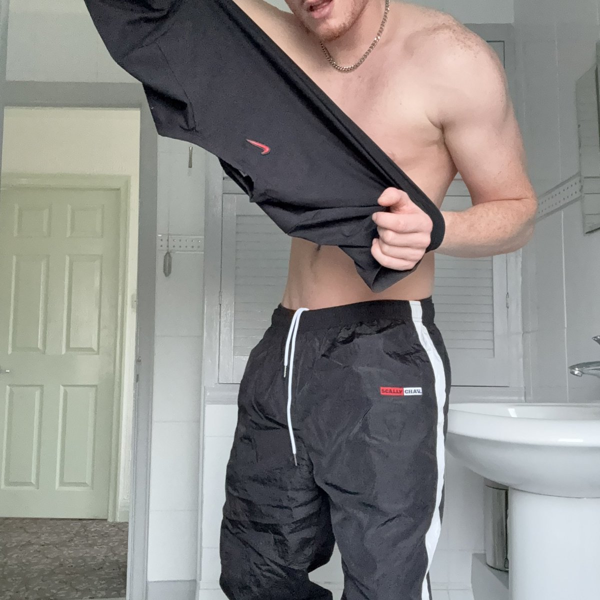 CHAVBARB tweet media