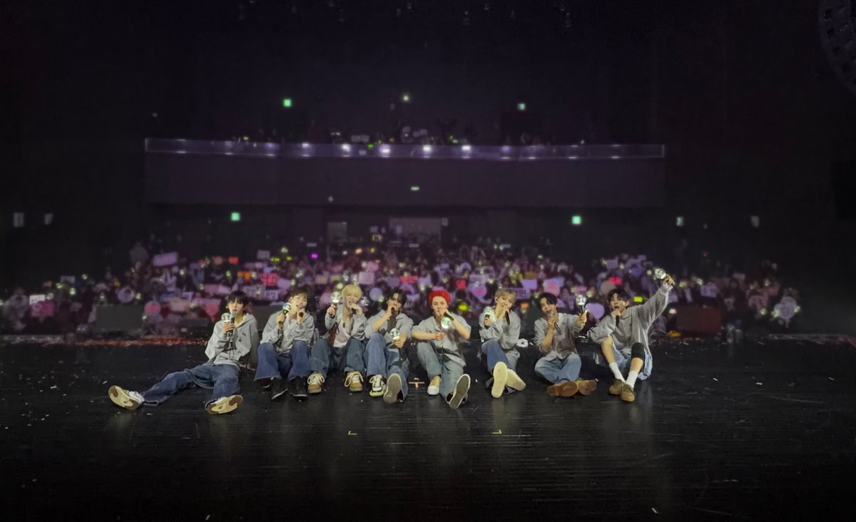 [📷]
#오늘의턴_260227

[𝗧𝗨𝗥𝗡 𝗧𝗔𝗕𝗟𝗘 : 𝗘𝗧𝗘𝗥𝗡𝗔𝗟 𝗙𝗟𝗔𝗠𝗘] DAY 1 ✨
첫 번째 페이지의 시작을 만들어 준 터닝
함께라서 더 뜨거웠어 내일도 보자 💕

#8TURN #에잇턴 #エイトターン
#TURNTABLE #ETERNAL_FLAME