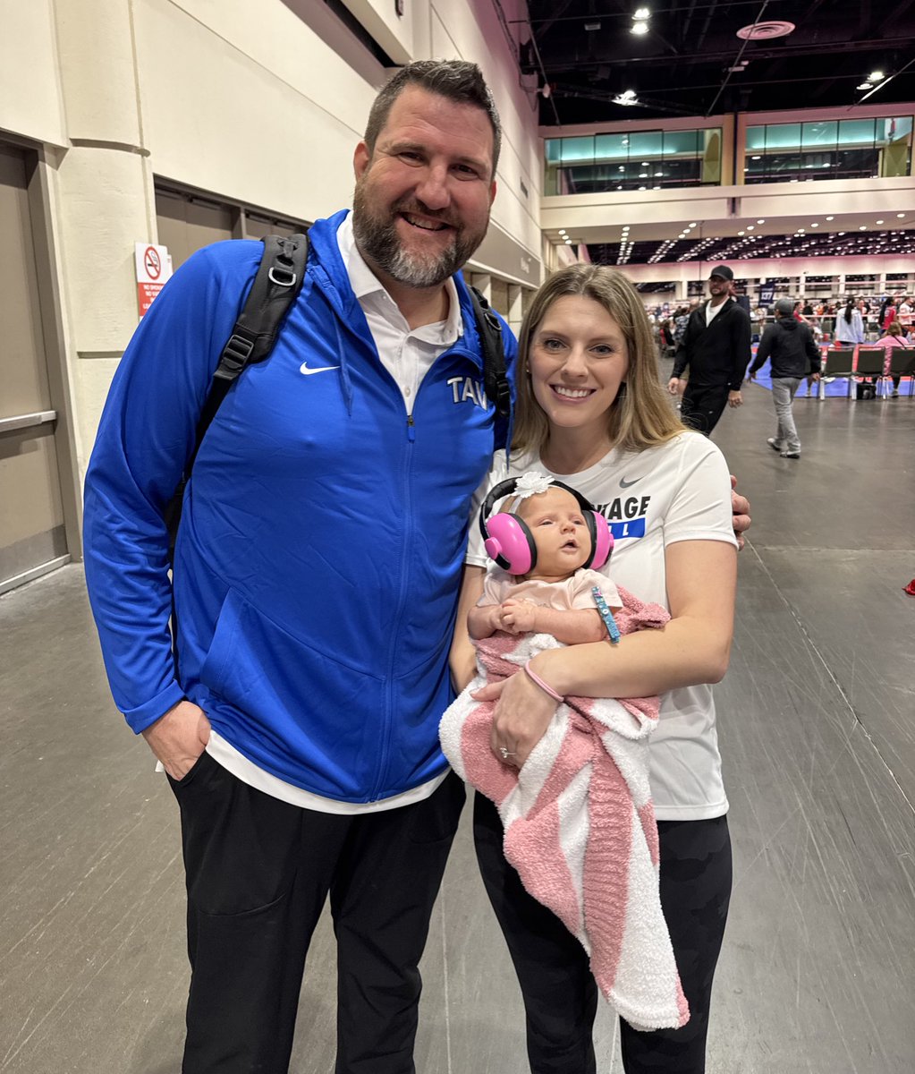 TAVVolleyball's tweet image. Our #TAVFamily’s smallest member got her first clip! #TooCute #GoTAV #TAV17BlackJonny