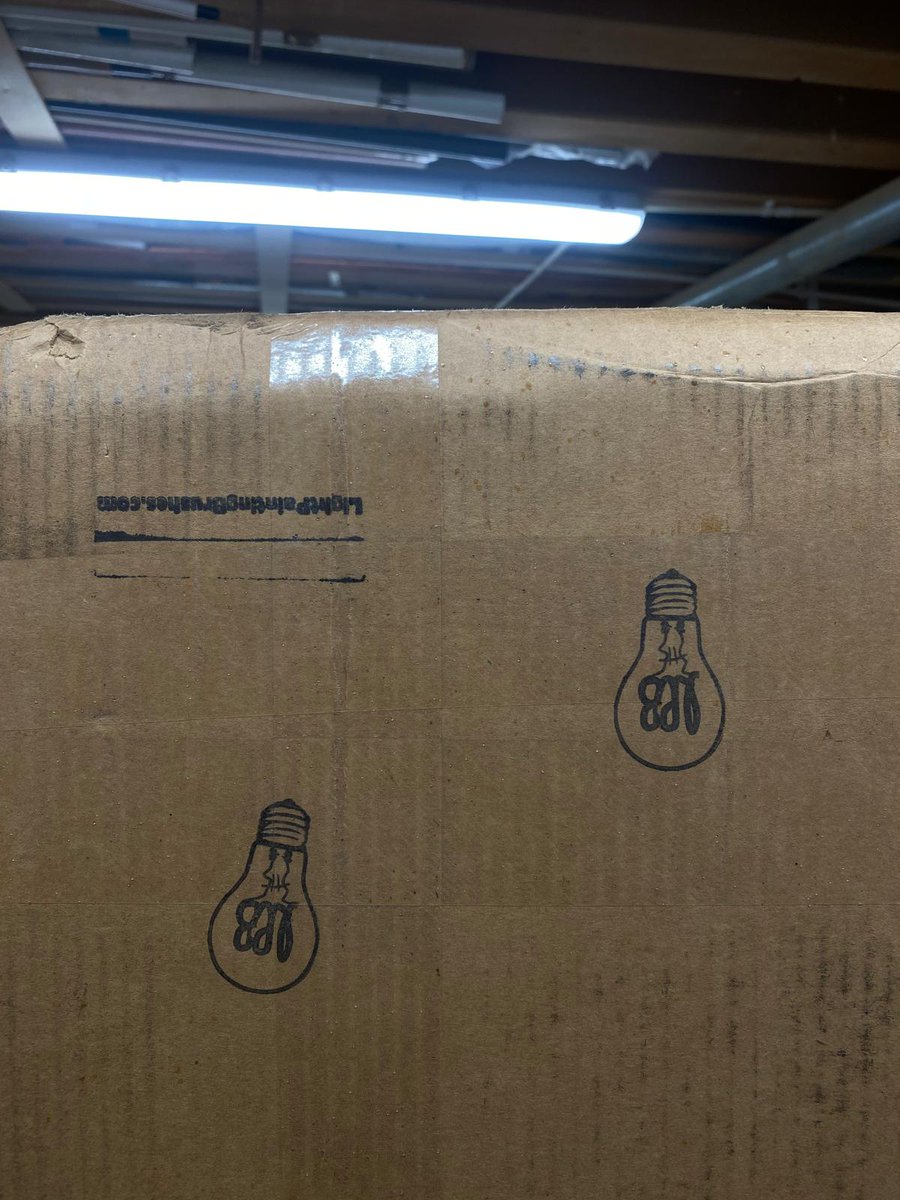 Light Painting Brushes tools have been restocked.

There's 2 new Glitter Sticks that don't have product pictures yet, but I'm making them available to keen folks. If you liked the red/green/blue versions, you'll like the pink/purple ones too!

rigu.co.uk/glitter-sticks…