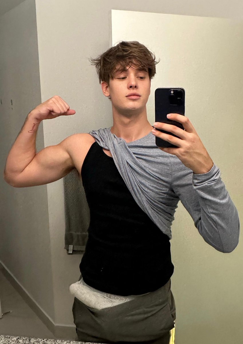 Daddy tweet media