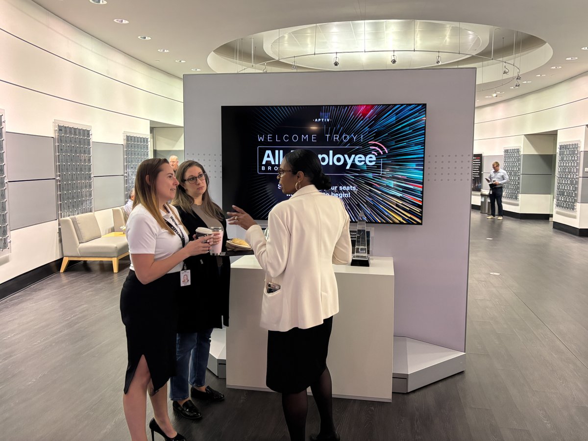 Aptiv's tweet photo. What a great day in Troy, Michigan! 🙌 Yesterday, 200 team members joined our All-Employee Broadcast in person, with many more tuning in globally. 🌎 Thanks to everyone who joined, asked questions, and fueled the momentum.
#LifeAtAptiv #AEB #AllEmployeeBroadcast #Aptiv https://t.co/w76Su0cpMo
