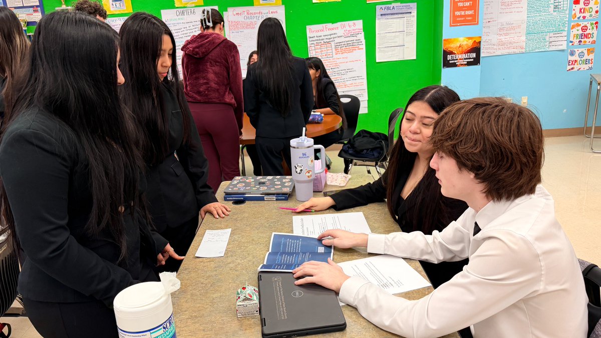 Daisy Lord tweet media