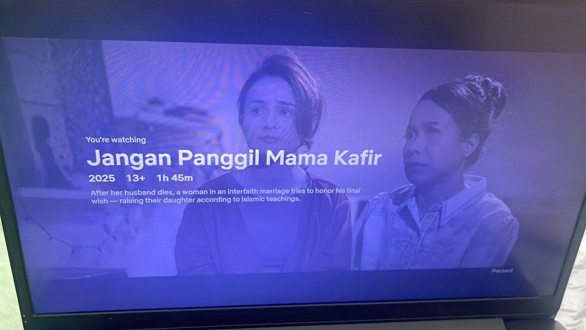 Kalau yg ga bisa liat mama sedih . Di sarankan jangan nonton film ini. Niscaya km bakalan nanhis bombay kalau nonton “jangan panggil mama kafir”
