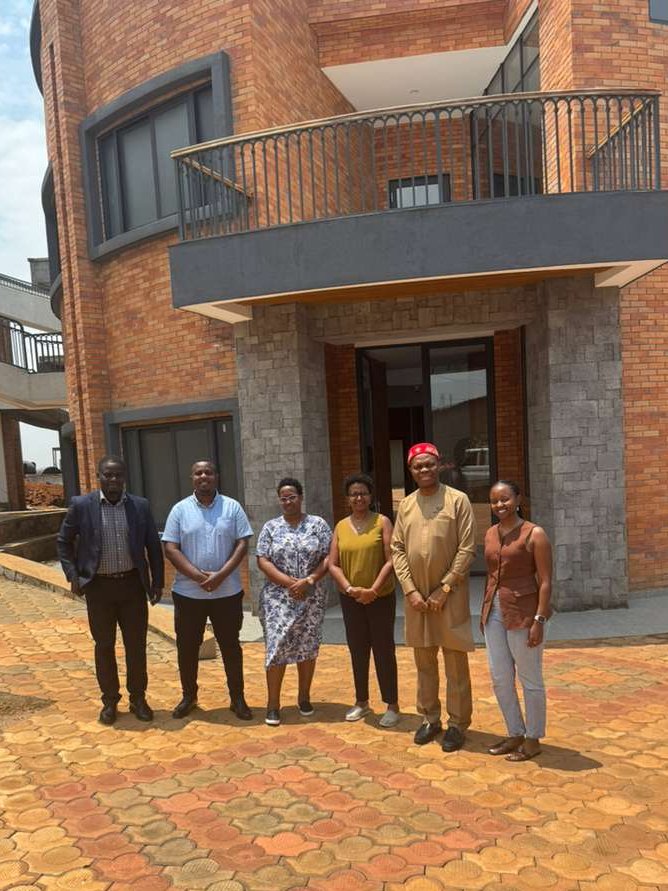 CIIC-HIN (Seek-In) tweet media