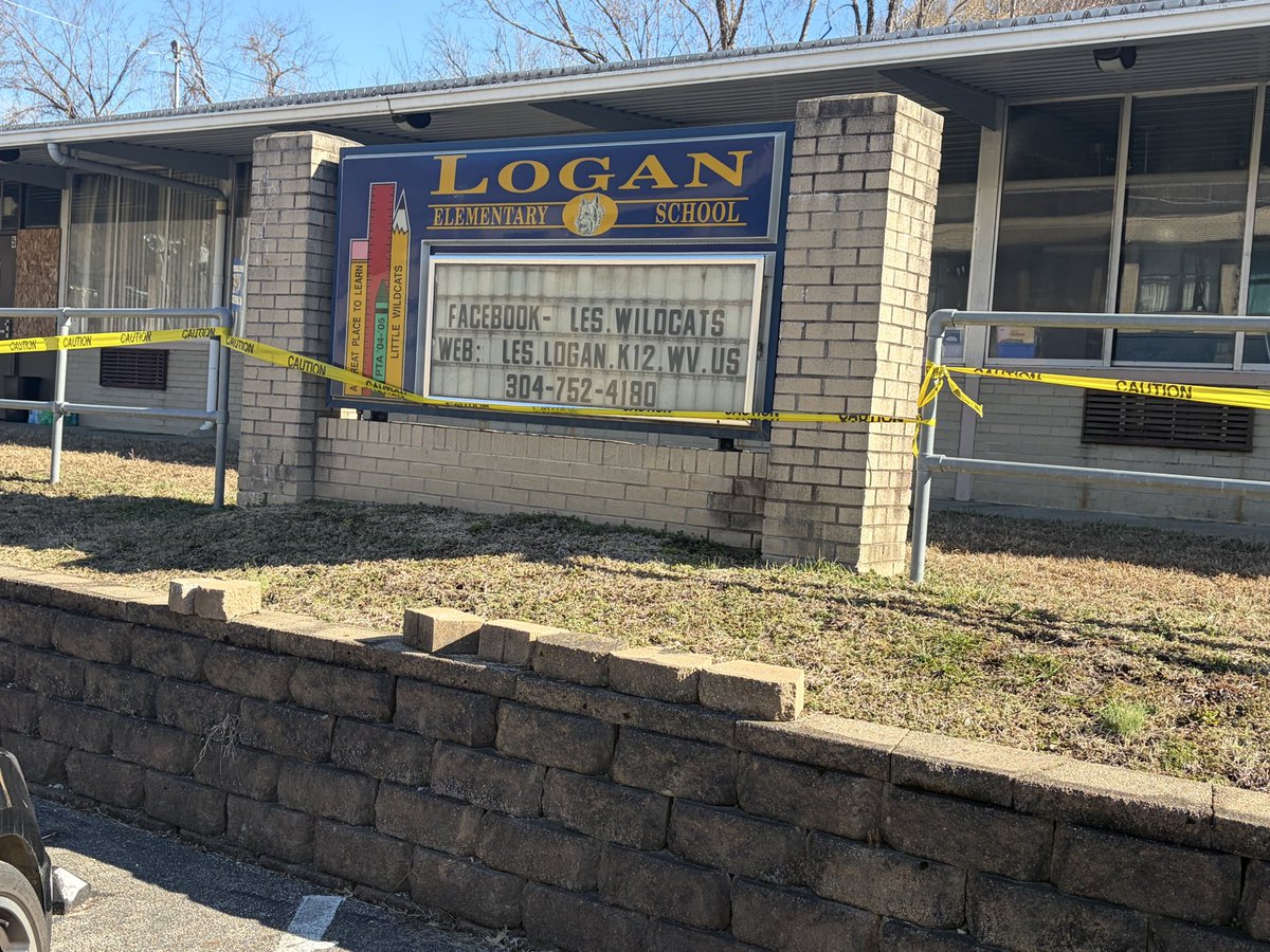 JacobPekloTV's tweet photo. We’re following up with Logan County Schools, nearly one week after a fire in the elementary school   Tonight @wchs8fox11 https://t.co/AjQN5HD2r2
