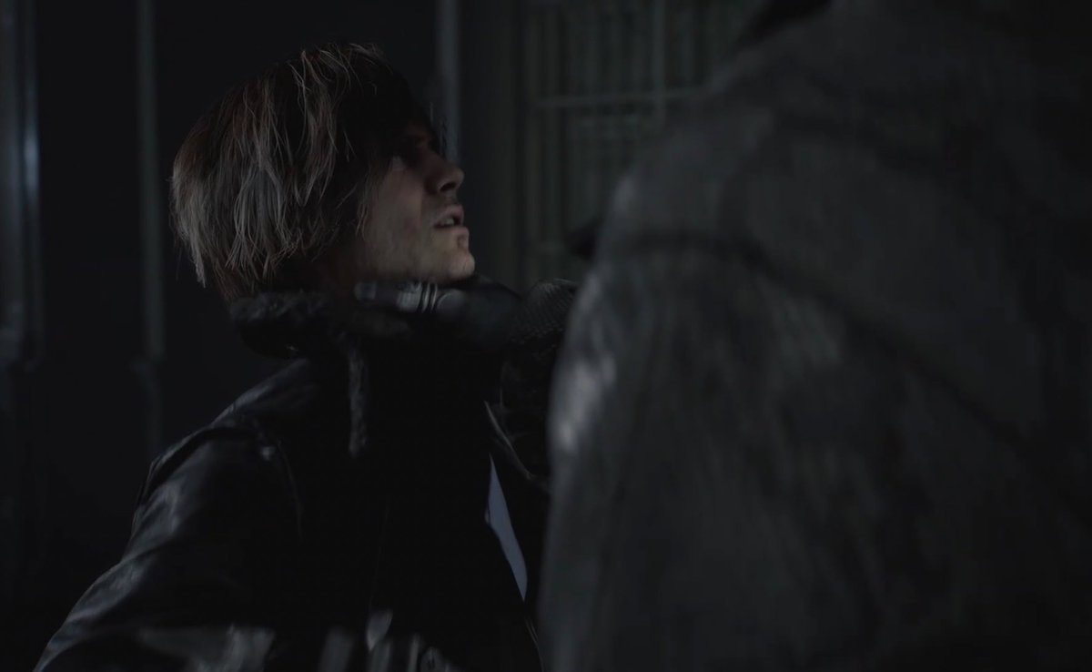 adoranoctua's tweet photo. at this point, it’s basically tradition for Leon to get choked at least once </3
#RE9spoilers https://t.co/BvXGiYk523