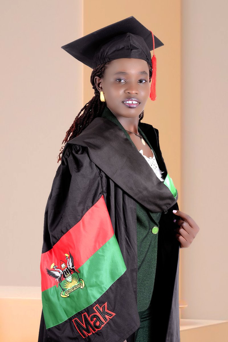 jk_prisca's tweet photo. Today I walked out of Makerere University with a Bachelor Degree in Agribusiness Management.
Congratulations to me https://t.co/YSEyuF50O9