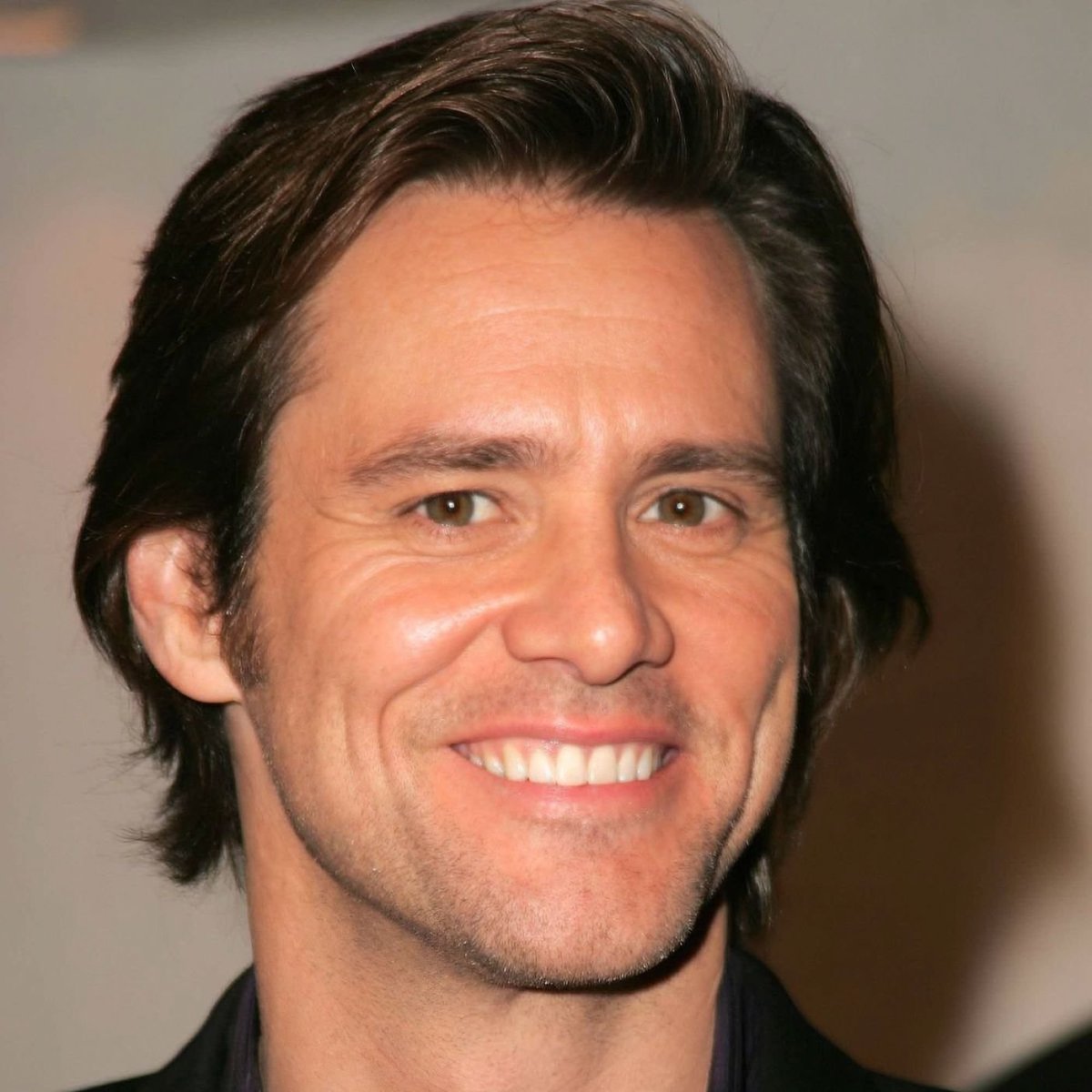 populicc's tweet photo. Mimikleriyle ünlü Jim Carrey, botoks yüzünden değişen görünümüyle dikkat çekti. https://t.co/foTsjlxezT