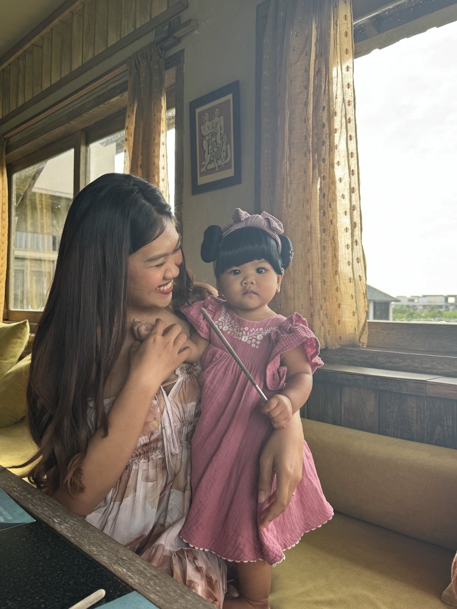 tarasssari's tweet photo. What did I do to deserve Papa Adi &amp; My Liora💘💘💘 #beyondblessed https://t.co/isdzPX1ikK