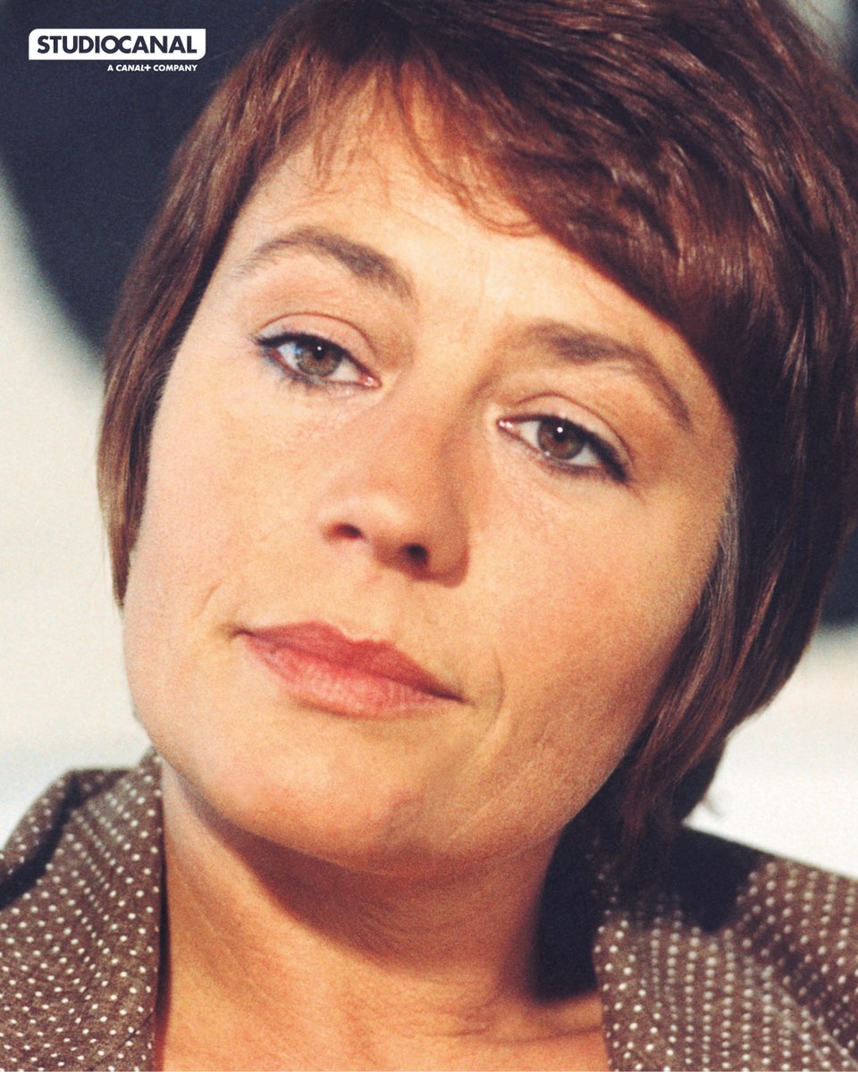 L'une des plus grandes actrices françaises s'est éteinte il y a 15 ans. 

🏆 Annie Girardot avait remporté 3 César au cours de sa carrière !

En hommage, on la (re)découvre aujourd'hui sous les traits d'une femme en quête de nouvelle jeunesse, confrontée à d'étranges phénomènes