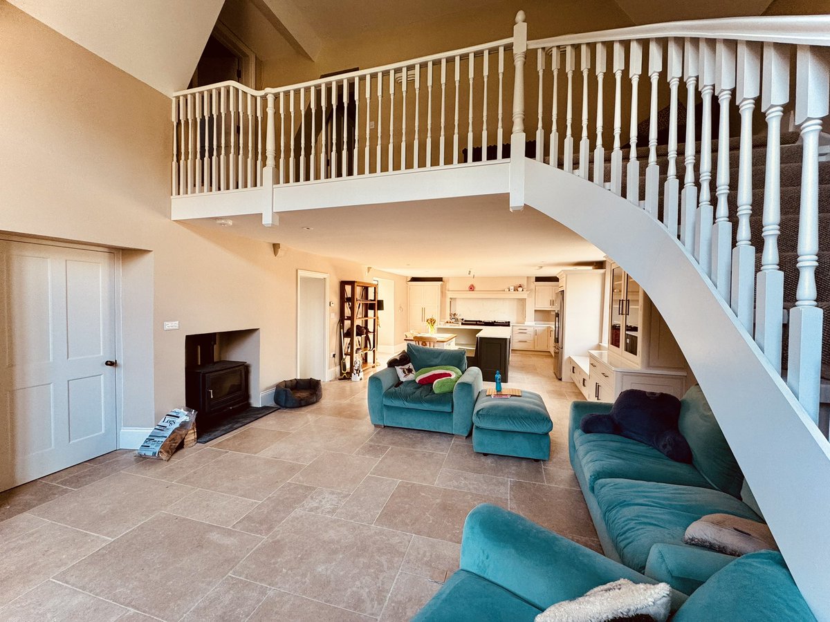 Jonny5 tweet media