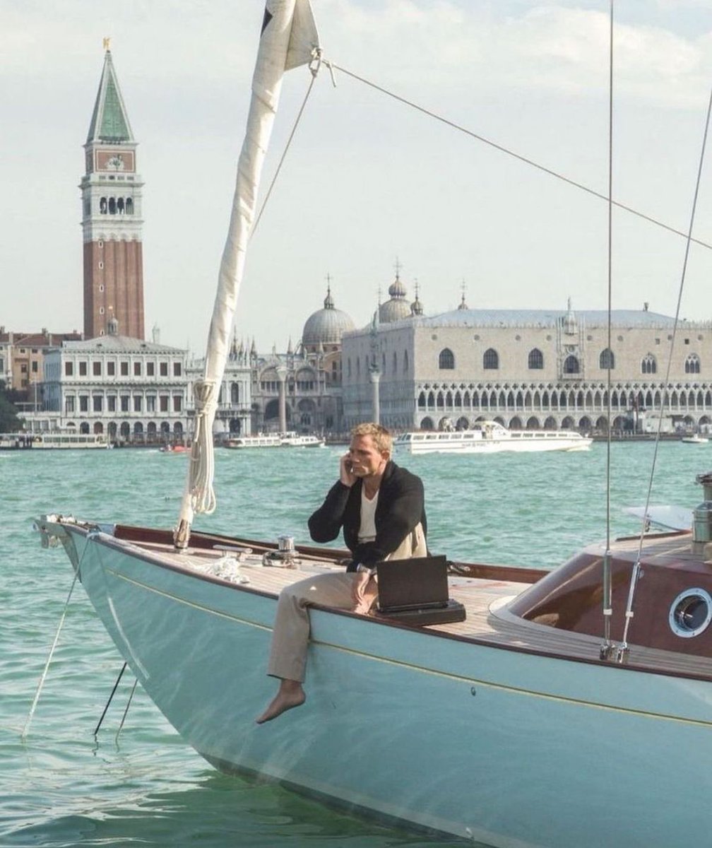 The weekend is calling