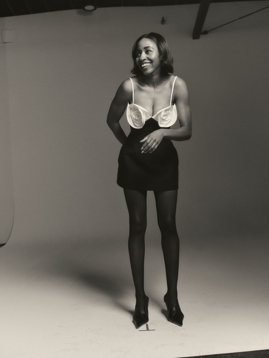 Daily Ayo Edebiri tweet media