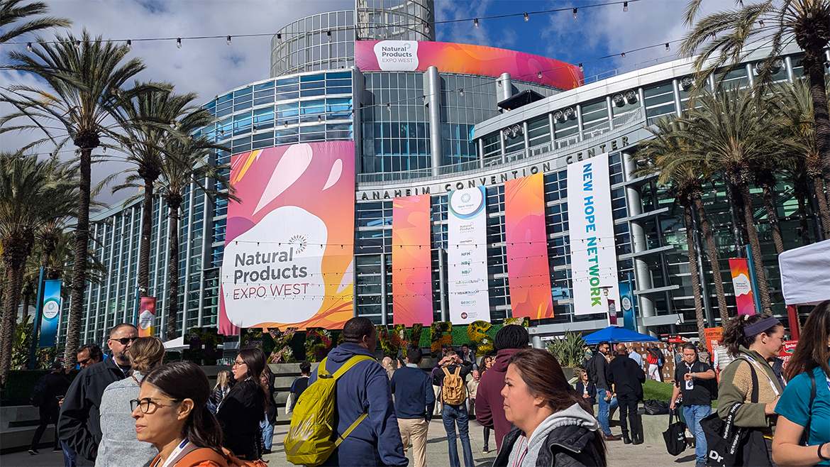 SFWB's tweet image. EXPO WEST PREVIEW: While Natural Products Expo West covers all industries, food is a key innovation category, including #snack and #bakery.

Read it here: brnw.ch/21x0jOj

#ExpoWest #naturalproducts