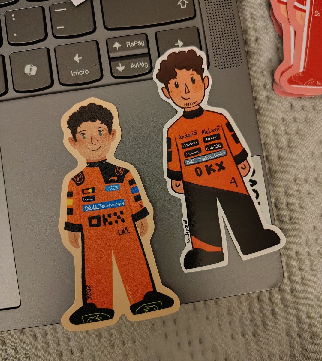 Stickers 2025 vs 2026 !!