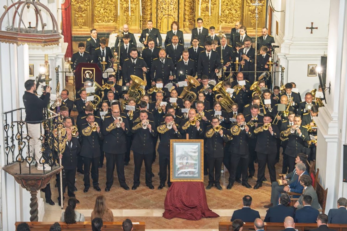 ChicotaEcija's tweet photo. 𝐂𝐫𝐨́𝐧𝐢𝐜𝐚 #𝐂𝐡𝐢𝐜𝐨𝐭𝐚́𝐄𝐜𝐢𝐣𝐚𝟐𝟔 

Este es nuestro agradecimiento público y sincero. Nuestro acto no habría sido el mismo sin quienes supieron darle alma, voz e imagen.

Porque cuando la música suena, la palabra emociona y la imagen permanece, el recuerdo es eterno. https://t.co/0BaiHQweoP