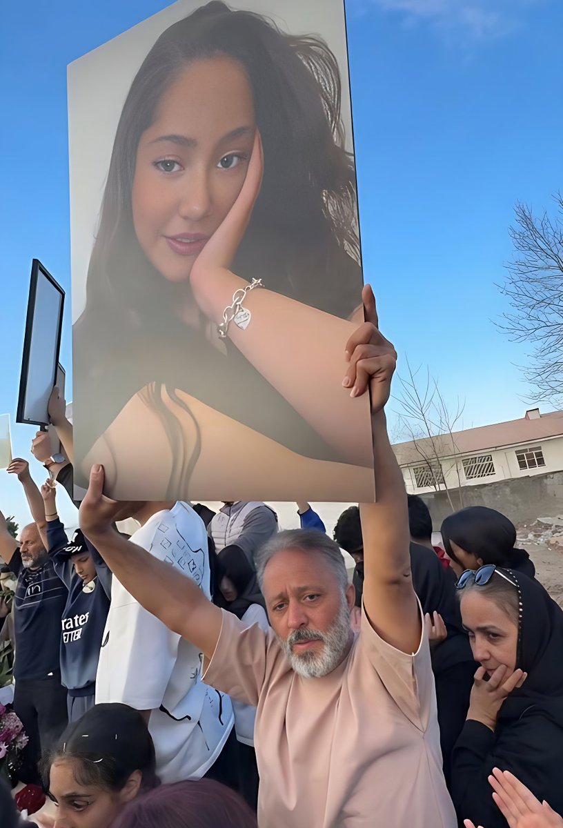 IranNewsAgency0's tweet photo. 🚨Don’t stop talking about Iran. https://t.co/Rl1y62xNz2