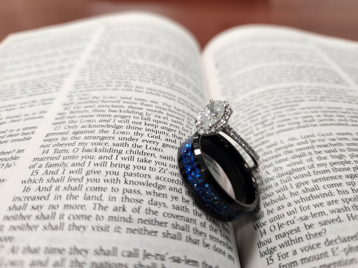 BSoloBooks tweet media