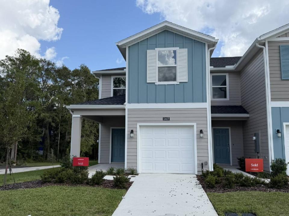 FLrentalsJasnia's tweet image. 3 Bdrm, 2.5 Bath Townhouse with Walk-in Closet, Pet Friendly - Gainesville, FL Rentals jasnia.com/for-rent/townh…