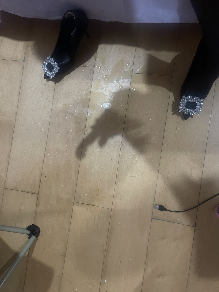 zfbkl0077's tweet photo. 为什么自己动手结束后总感觉身体被掏空？jb 进去就不会？ https://t.co/bmDhDlpUpw
