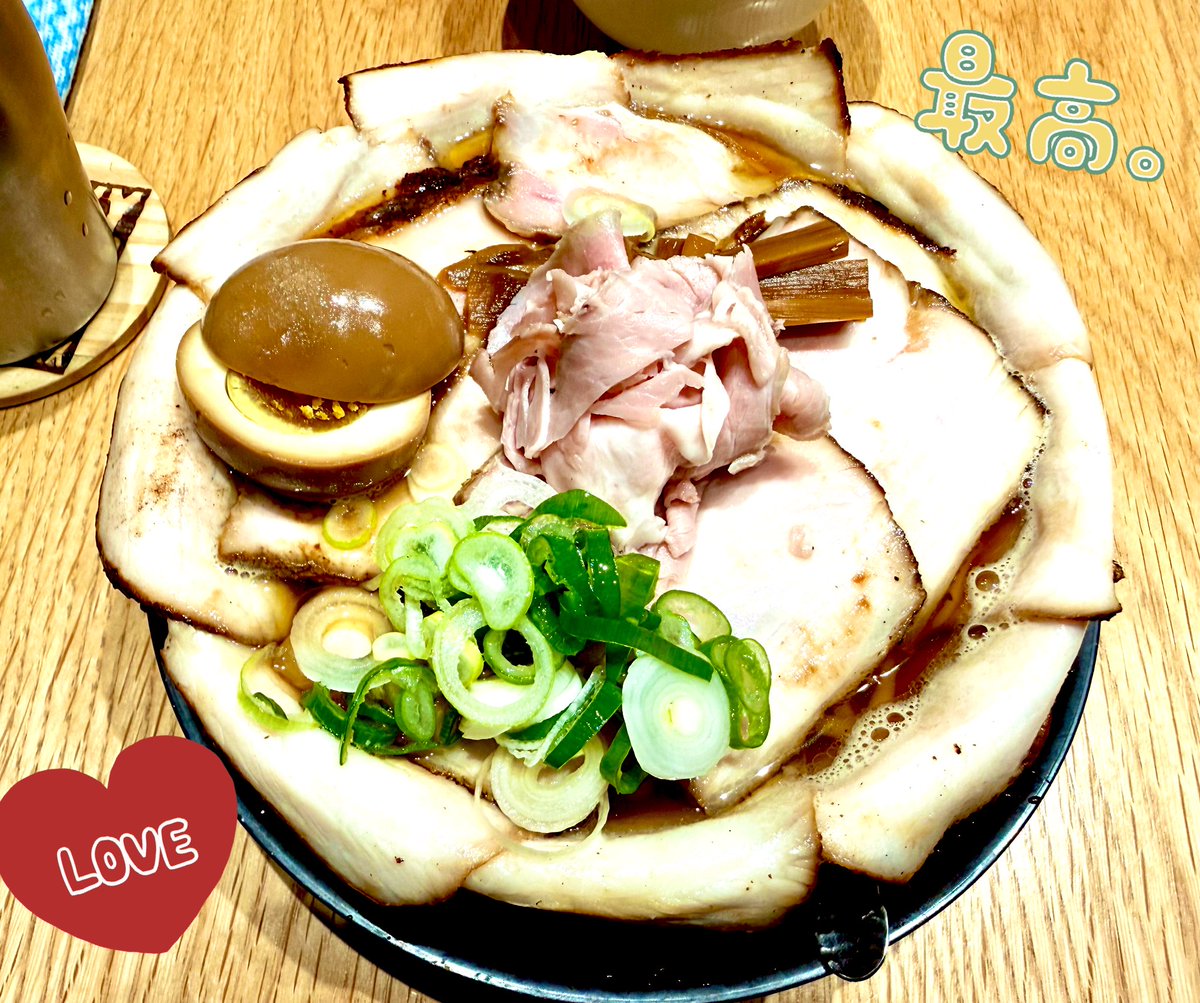 TOMOOのライブ良かったわー✨帰りにラーメン食べた🍜肉凄い! 